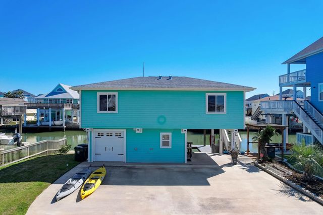 22819 Vida Street, Galveston, TX 77554