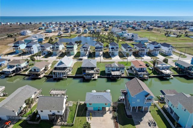 22819 Vida Street, Galveston, TX 77554