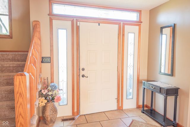 208 Sedwick Court, Noblesville, IN 46062