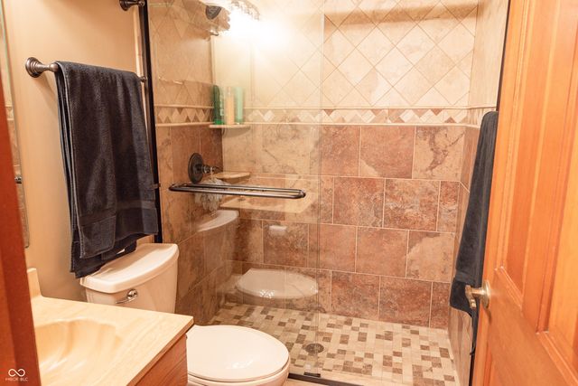 208 Sedwick Court, Noblesville, IN 46062