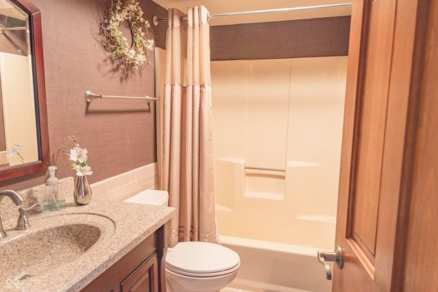 208 Sedwick Court, Noblesville, IN 46062