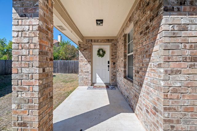 20804 Trotters LN, Pflugerville, TX 78660