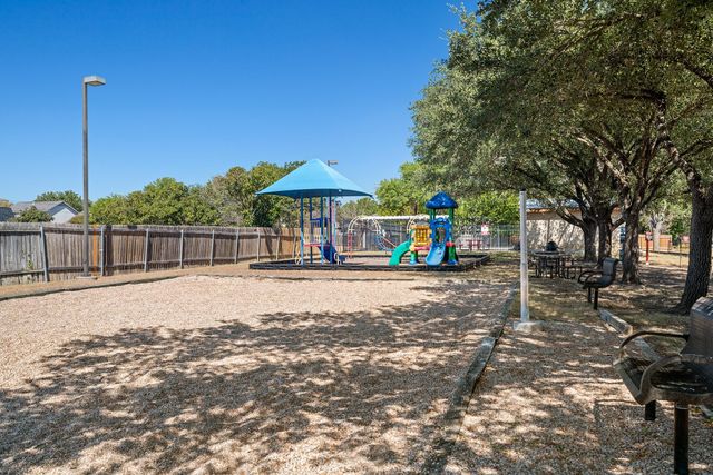 20804 Trotters LN, Pflugerville, TX 78660