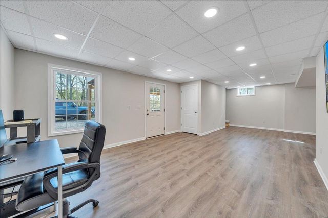 101 Charmwood CIR, Moneta, VA 24121