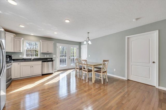 101 Charmwood CIR, Moneta, VA 24121