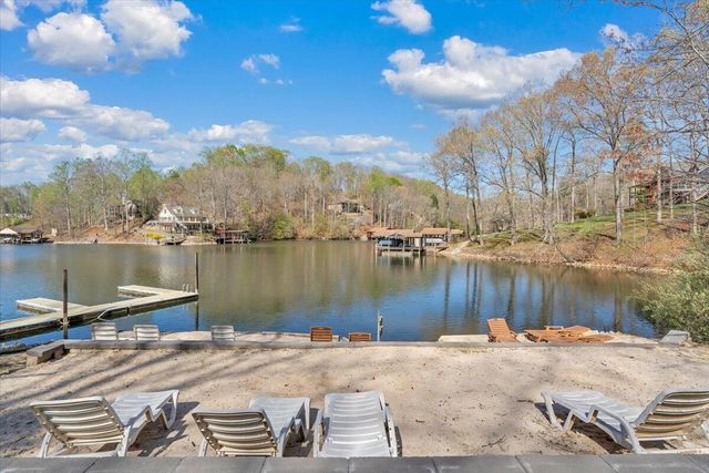 101 Charmwood CIR, Moneta, VA 24121