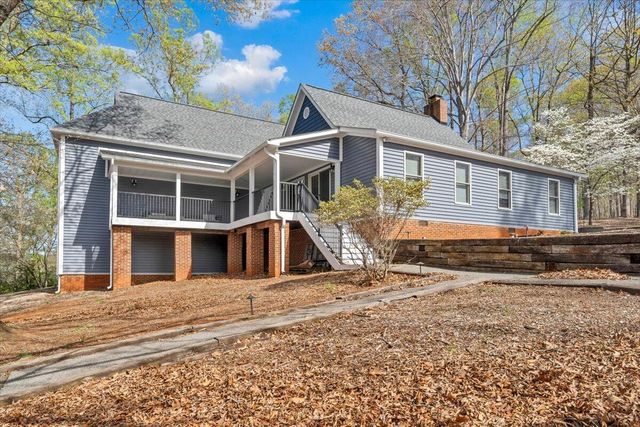 101 Charmwood CIR, Moneta, VA 24121