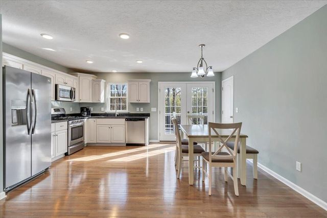 101 Charmwood CIR, Moneta, VA 24121