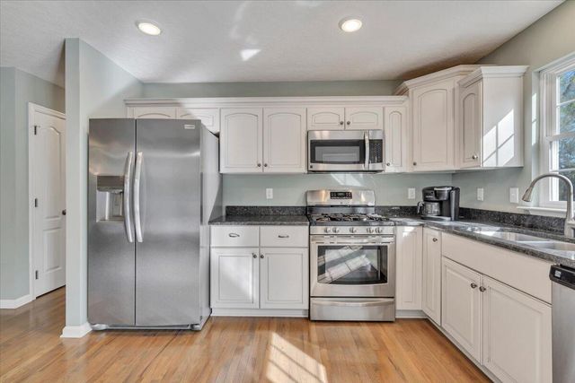 101 Charmwood CIR, Moneta, VA 24121