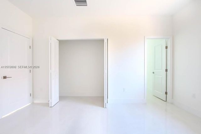 15631 SW 11th Ter, Miami, FL 33194