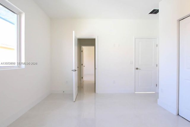 15631 SW 11th Ter, Miami, FL 33194