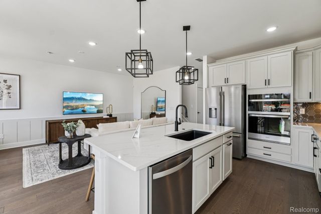 277 Lantana Drive, Brighton, MI 48116