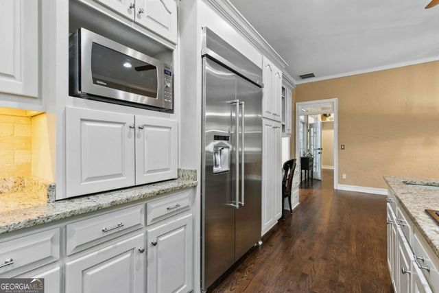 110 Dresden Place, Fayetteville, GA 30215