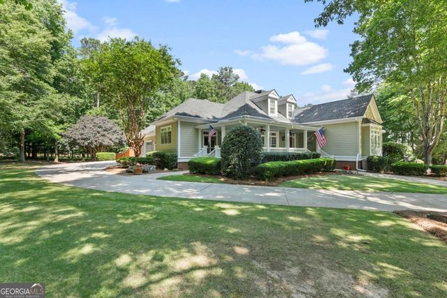 110 Dresden Place, Fayetteville, GA 30215