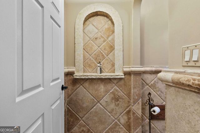 110 Dresden Place, Fayetteville, GA 30215