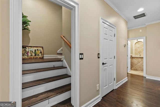 110 Dresden Place, Fayetteville, GA 30215