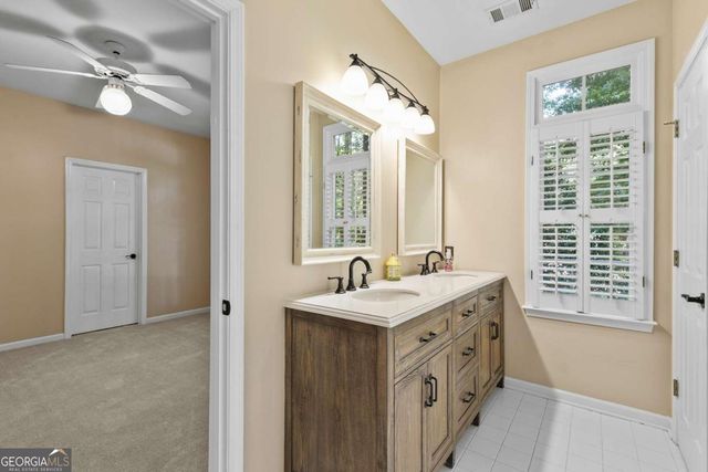 110 Dresden Place, Fayetteville, GA 30215