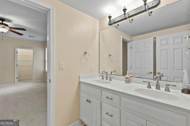 110 Dresden Place, Fayetteville, GA 30215