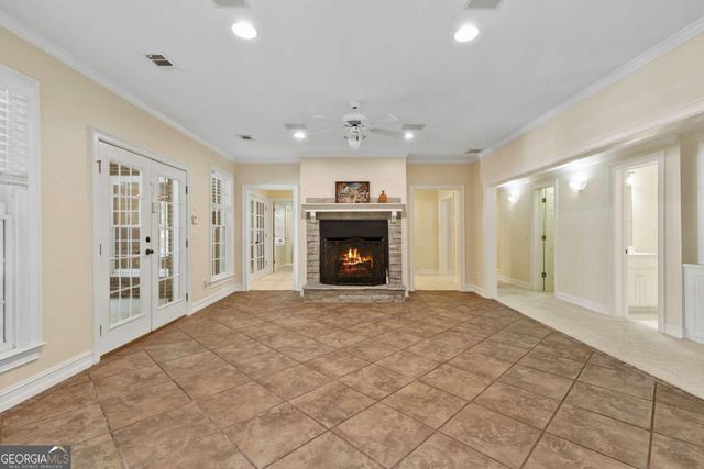 110 Dresden Place, Fayetteville, GA 30215