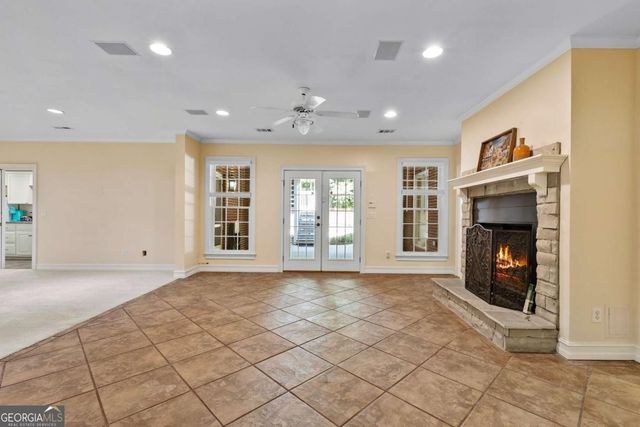 110 Dresden Place, Fayetteville, GA 30215