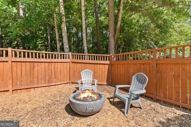 110 Dresden Place, Fayetteville, GA 30215