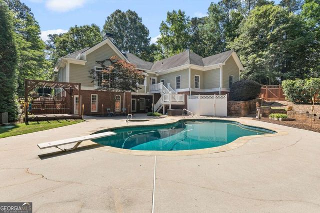 110 Dresden Place, Fayetteville, GA 30215