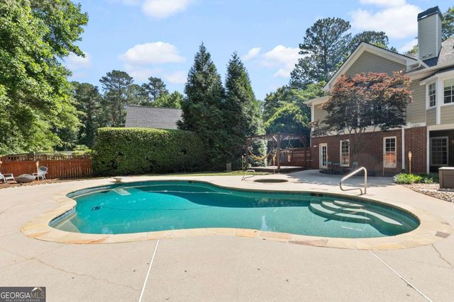 110 Dresden Place, Fayetteville, GA 30215