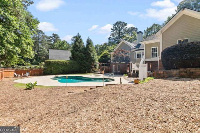 110 Dresden Place, Fayetteville, GA 30215