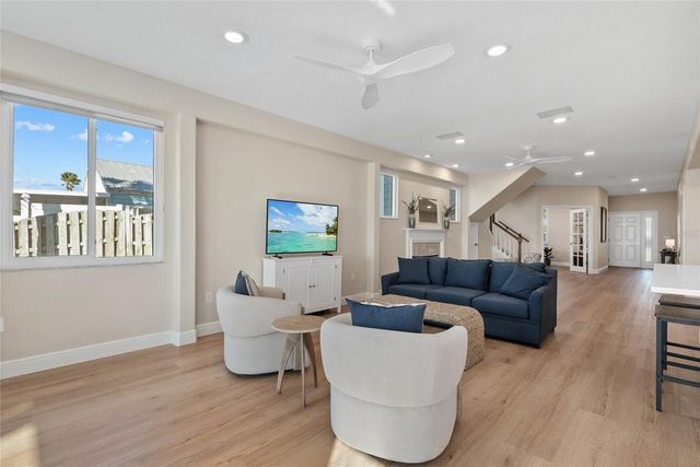 409 CASEY KEY ROAD, Nokomis, FL 34275