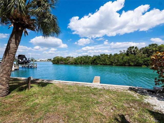409 CASEY KEY ROAD, Nokomis, FL 34275