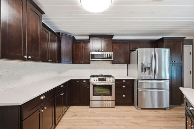 102 Kinsey Court, Valparaiso, FL 32580