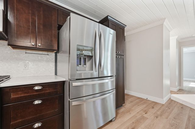 102 Kinsey Court, Valparaiso, FL 32580