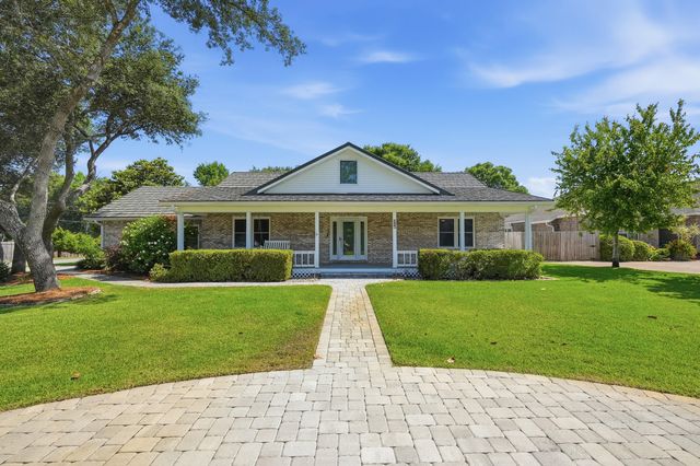 102 Kinsey Court, Valparaiso, FL 32580