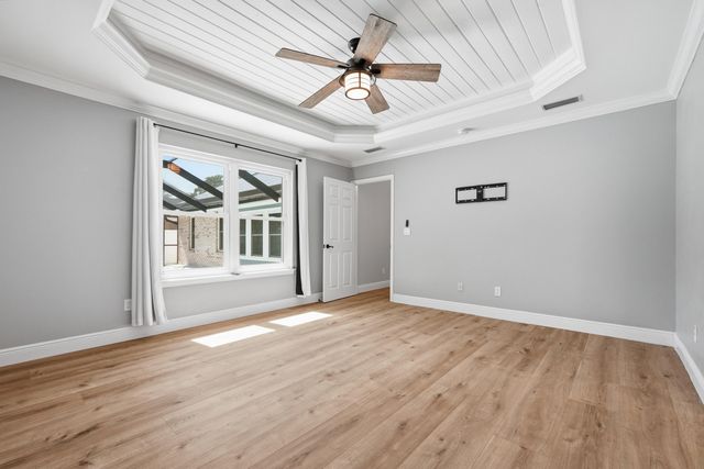 102 Kinsey Court, Valparaiso, FL 32580