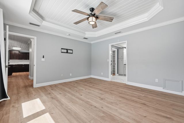 102 Kinsey Court, Valparaiso, FL 32580