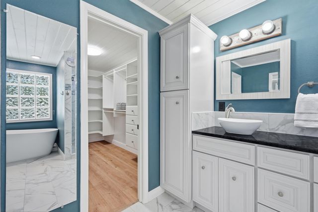 102 Kinsey Court, Valparaiso, FL 32580