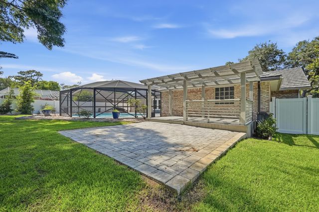 102 Kinsey Court, Valparaiso, FL 32580