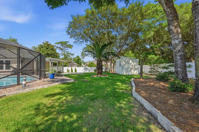 102 Kinsey Court, Valparaiso, FL 32580