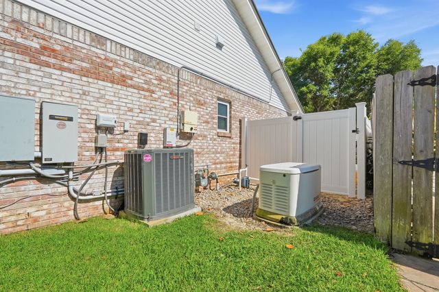 102 Kinsey Court, Valparaiso, FL 32580