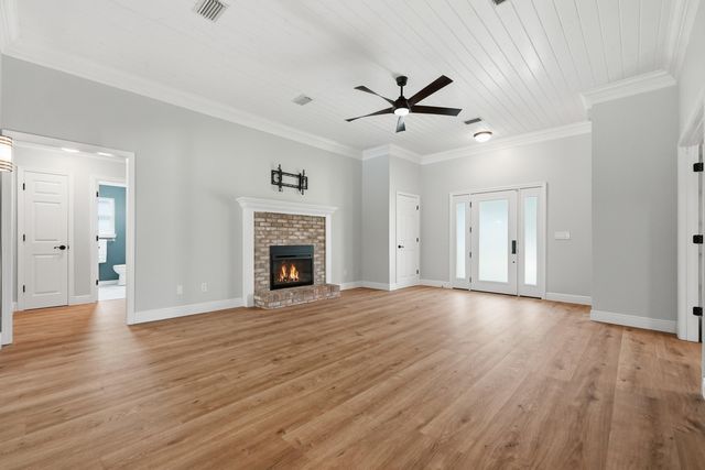 102 Kinsey Court, Valparaiso, FL 32580
