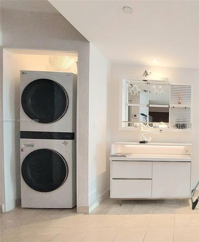 6365 Collins Ave 905, Miami Beach, FL 33141