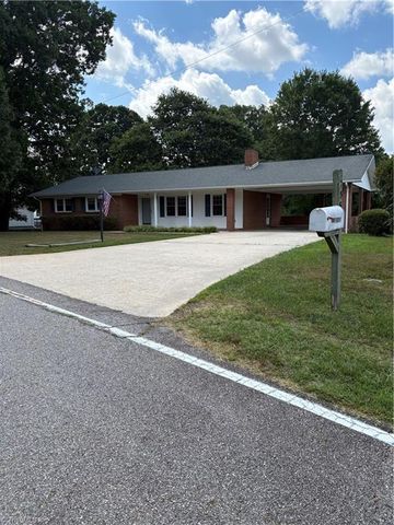 756 Welcome Home Ch Road, North Wilkesboro, NC 28659