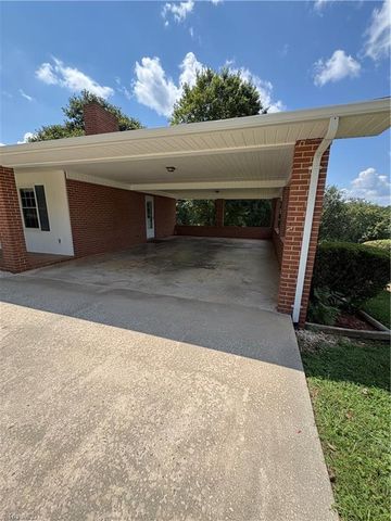 756 Welcome Home Ch Road, North Wilkesboro, NC 28659