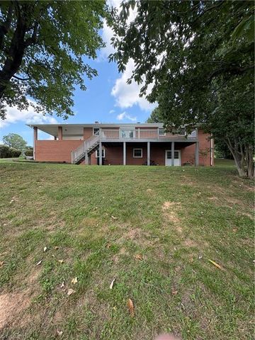 756 Welcome Home Ch Road, North Wilkesboro, NC 28659