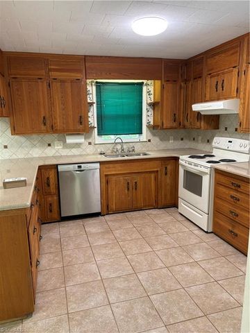 756 Welcome Home Ch Road, North Wilkesboro, NC 28659