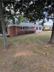 756 Welcome Home Ch Road, North Wilkesboro, NC 28659