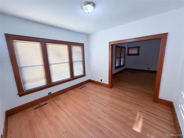134 Michigan Avenue, Monroe, MI 48162