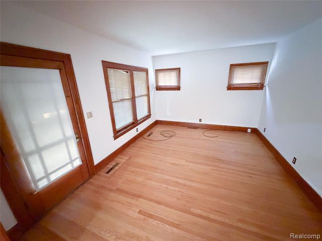 134 Michigan Avenue, Monroe, MI 48162