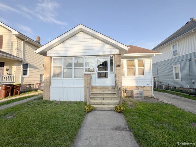 134 Michigan Avenue, Monroe, MI 48162