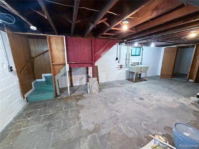 134 Michigan Avenue, Monroe, MI 48162